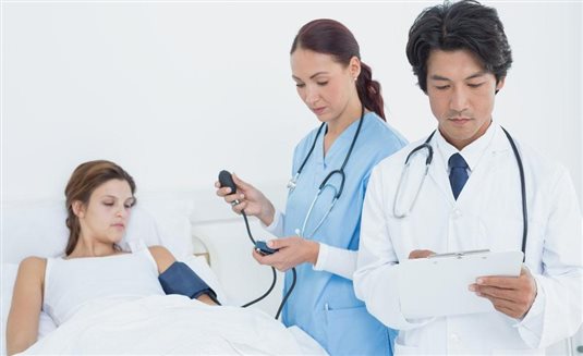 女子肺功能壞死，現(xiàn)代醫(yī)療儀器“葉克膜”讓她死里逃生